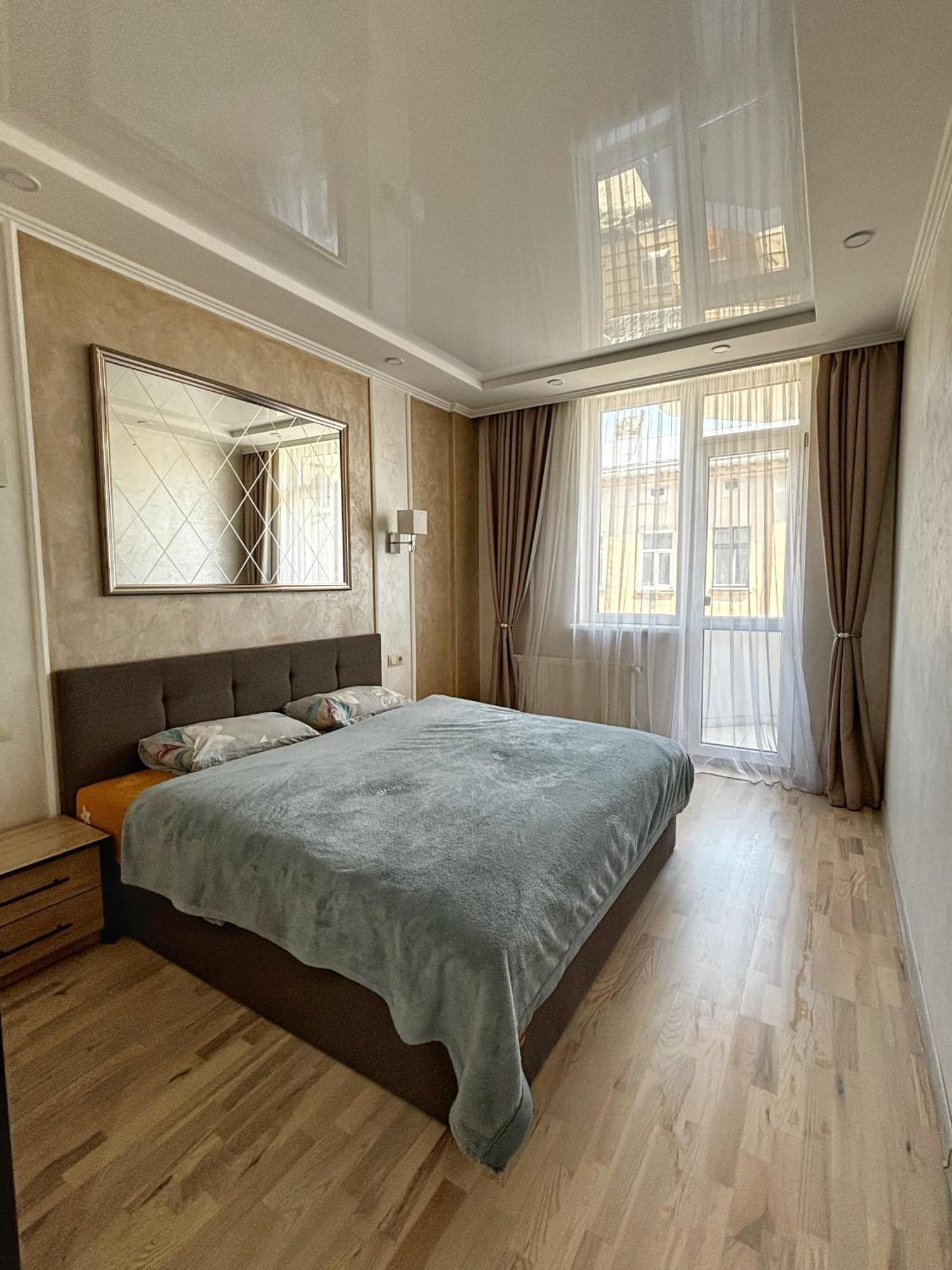 Apartment In Khmelnytsky Street Львів Екстер'єр фото